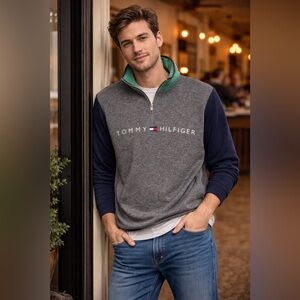 Tommy Hilfiger Quarter Zip Size Med
